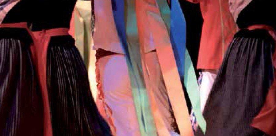 Atzoko, gaurko eta biharko Andra Mari