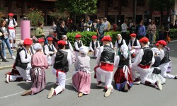 Urretxuko Dantzari Txiki Eguna